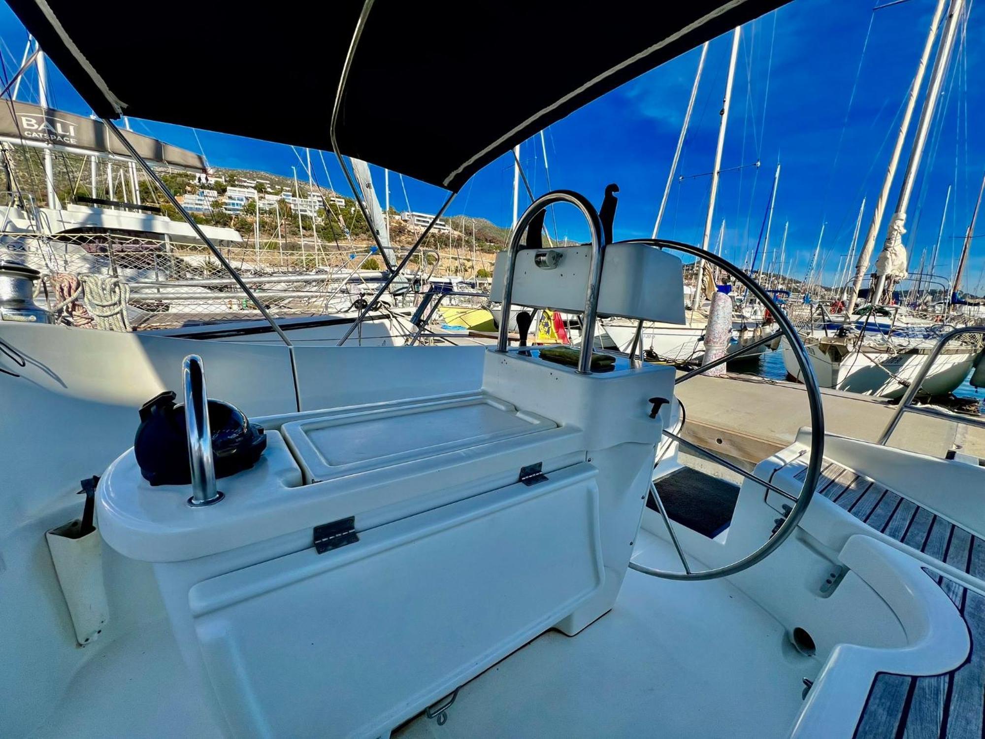 Magnific Sailboat Next To The Beach Bcn บาดาโลนา ภายนอก รูปภาพ